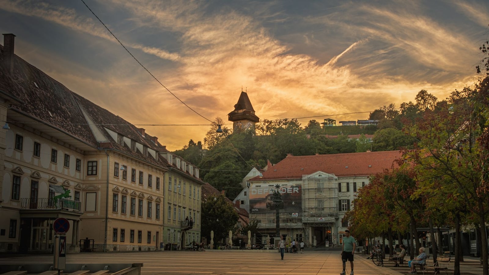 Straßenszene in Graz in der Nähe des Jakominiplatzes